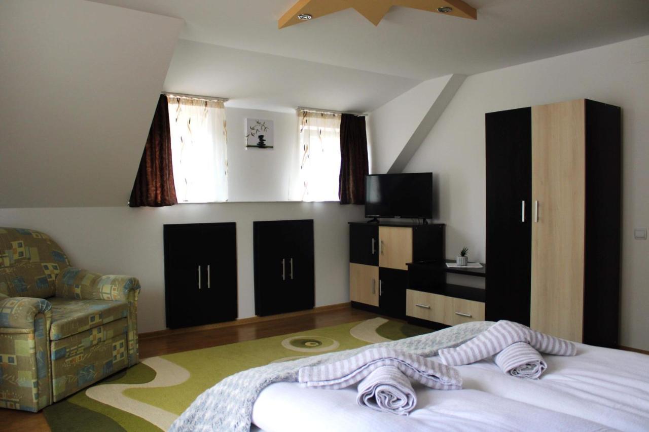 Napsugar Vendeghaz Apartment Sovata Ngoại thất bức ảnh